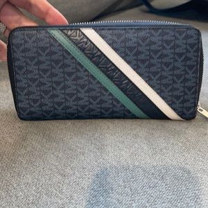 Authentic Men’s accordion wallet